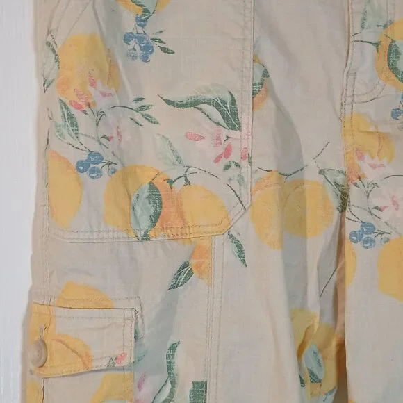Chicos/Cargo Pants/Womens 0.5P Petite 6/Yellow Lemon Print/Poplin Crop - Picture 5 of 8